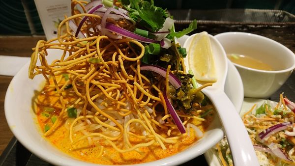 「【昼】カオソーイ」@本格タイ料理バル プアン 渋谷店の写真