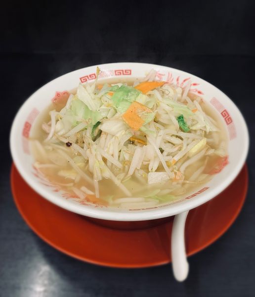 「タンメン（麺少なめ）（固め￥490）」@日高屋 上野広小路店の写真