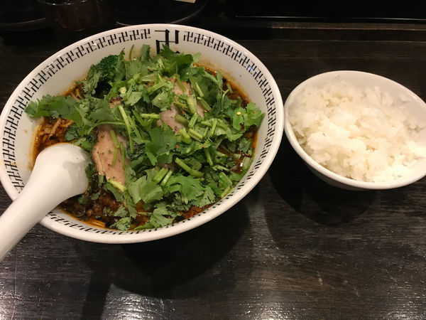 「スパイスパクチーラーメン、半ライス」@スパイス・ラー麺 卍力の写真