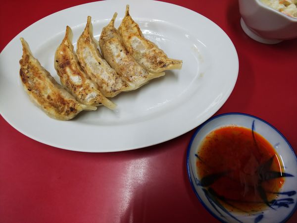 「ギョーザ　300円」@昇龍の写真