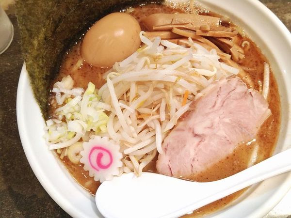 「特製たっぷり野菜味玉らーめん（中盛）」@麺屋大斗 堀留町店の写真