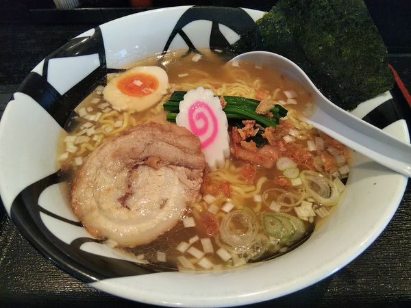 「【限定】塩ラーメン」@麺とび 六方 松川店の写真