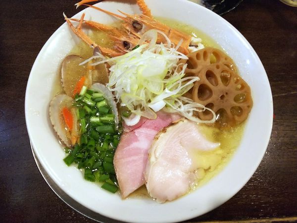 「手長エビとスダレ貝の塩そば」@立ち呑み居酒屋 金町製麺の写真