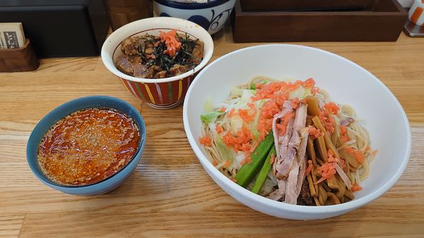 「【限定】冷し辛つけそば 960円 + 豚ばらごはん 350円」@中華そば専門 とんちぼの写真