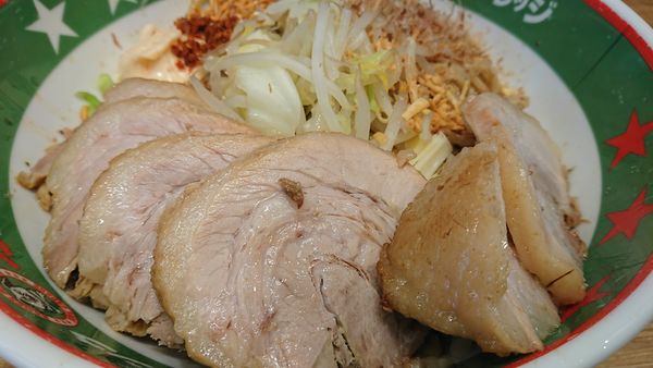 「まぜそば」@ジャンクガレッジ 大宮駅前店の写真