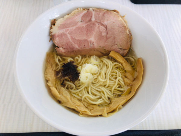 「しおらーめん」@拉麺 しのざきの写真