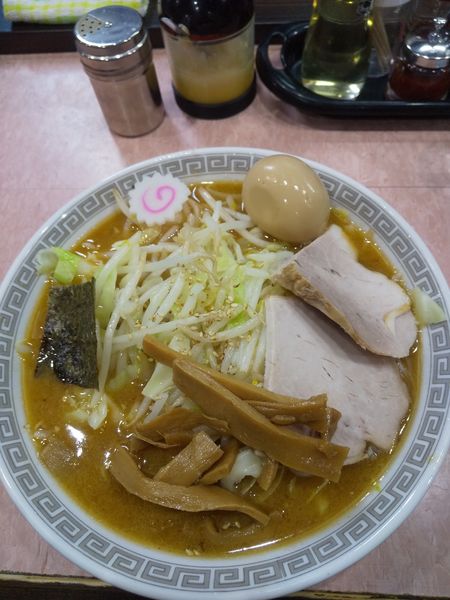 「中華そば(小)700円野菜120円味噌変更20円(麺カタメ)」@所沢大勝軒の写真