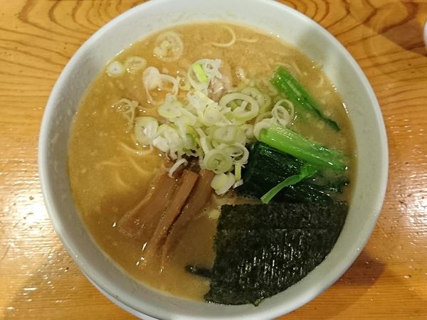 「熟成とんこつ醤油らーめん」@龍神麺の写真