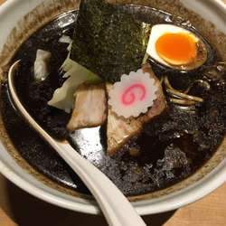 焦がし醤油らーめん