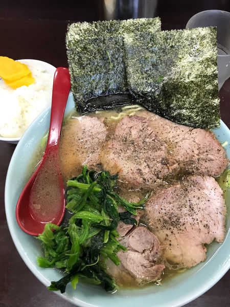 「チャーシューメン　小ライス少なめ」@ラーメンショップ 二ツ橋店の写真