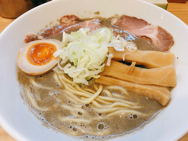 「煮干しすぎる中華そば」@ほっこり中華そば もつけの写真