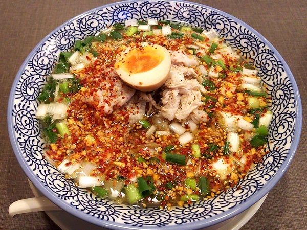 「ネギ豚そば」@熟成醤油ラーメン きゃべとん 茅ヶ崎萩園店の写真