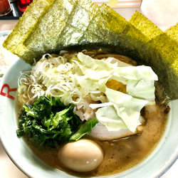 Rラーメン（全部のせ）大盛り　小ライス