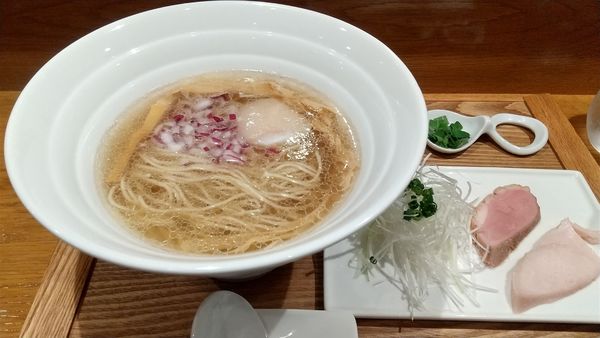 「帆立白醤油そば1200円」@麺処 に志のの写真
