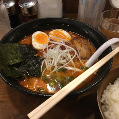 久留米らーめん 鐡釜 横須賀中央店 横須賀中央店の画像