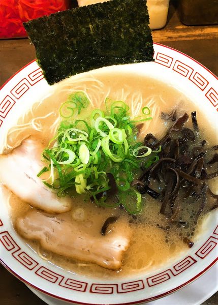 「ラーメンハリガネ＋替玉ふつう」@博多長浜ラーメン フクフクの写真