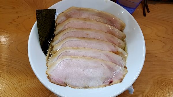 「特選ロース肉鶏そば」@麺屋BISQの写真