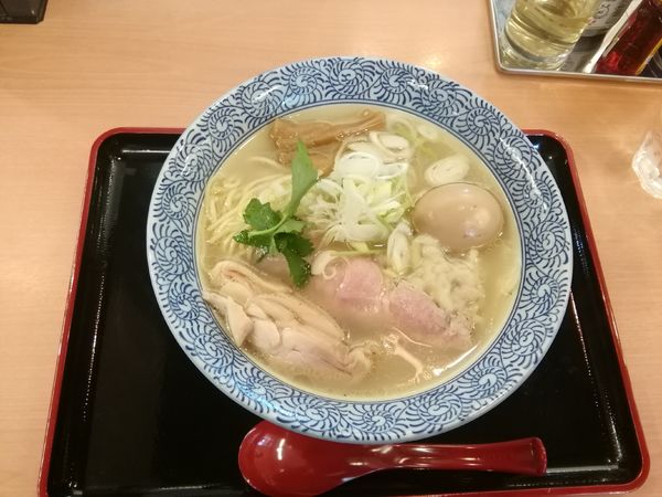 「特製あさり鶏ＳＯＢＡ～塩～(1050円)」@麺屋 勝天の写真
