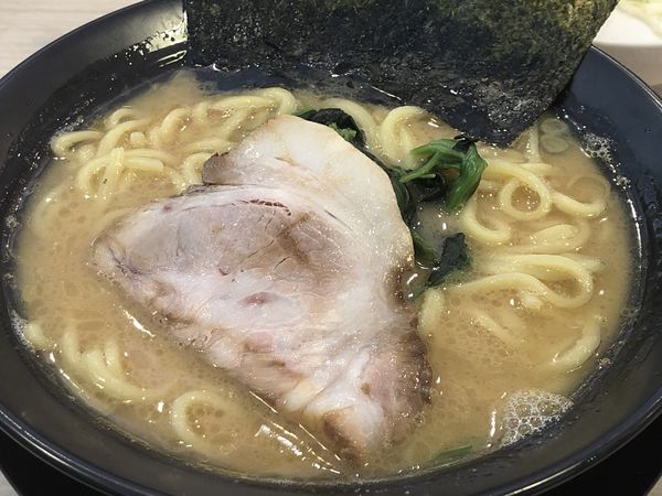 「豚骨醬油ラーメン」@横浜家系ラーメン 印西家の写真