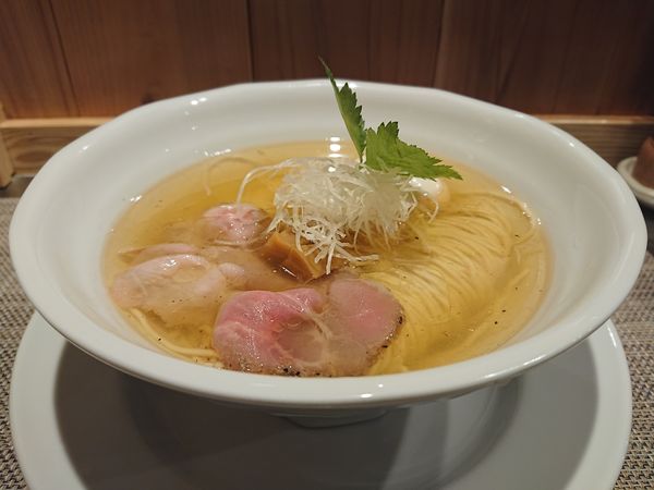 「塩そば＋味玉」@成城青果の写真