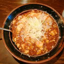 背脂マーボー麺