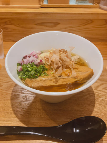 「鮪節ラーメン950円」@鶏と鮪節 麺屋 勝時の写真