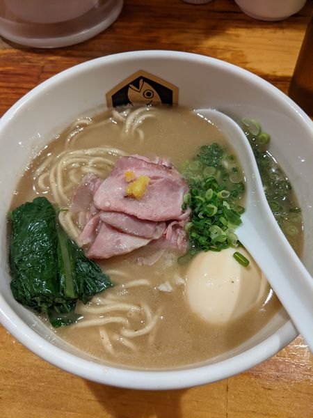 「味玉濃厚真鯛らーめん」@真鯛らーめん 麺魚の写真