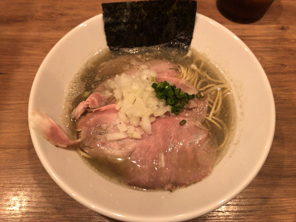 「潮 煮干そば」@煮干拉麺 小烏丸 問屋町店の写真
