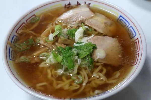 「中華そば　700円」@まこと食堂の写真