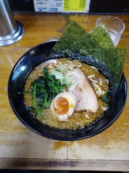 「極上マー油ラーメン+餃子3ケ+小ライス(850円)」@うまみ屋の写真