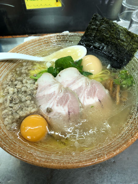 「虎河豚出汁塩ラーメン」@覆麺 智の写真