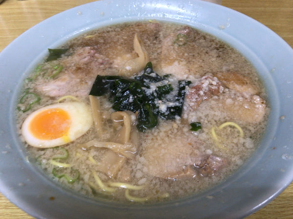 「チャーシューメン中盛り(濃いめ、こってり) 850円」@ラーメンショップ 埼大店の写真