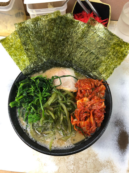 「キムチラーメン＋のり　1050円」@川崎家 榎町店の写真