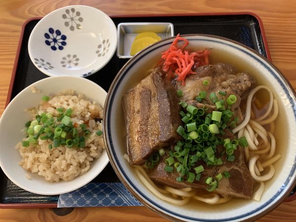 「ソーキ入り田そば 870円」@田そばの写真