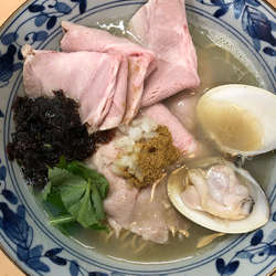 貝出汁潮そば（肉増し）