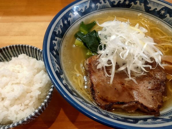 「ラーメン(塩) 800円 半ライス無料」@ラーメン Sorenariの写真