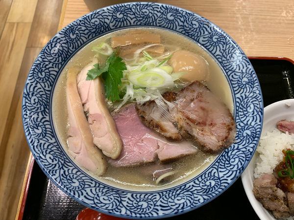 「特製あさり塩SOBA 肩ロース1枚トッピング」@麺屋 勝天の写真