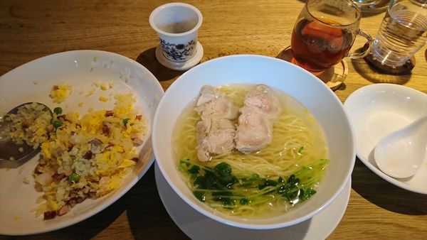 「鶏そば」@異彩中国菜館 湖宮の写真