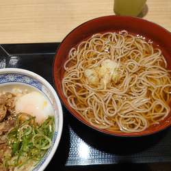 朝小牛肉丼かけセット 500円