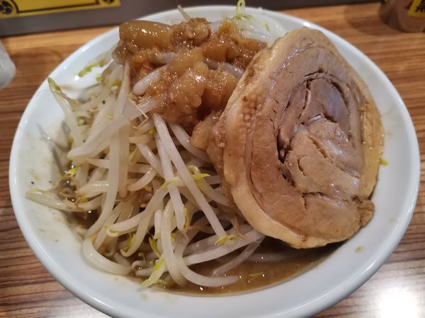 「ラーメン【並】＋あぶら増し」@ラーメン豚もとの写真