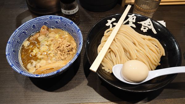 「【上野限定】特製つけめん 痺れ（並） 1130円」@六厘舎 上野店の写真