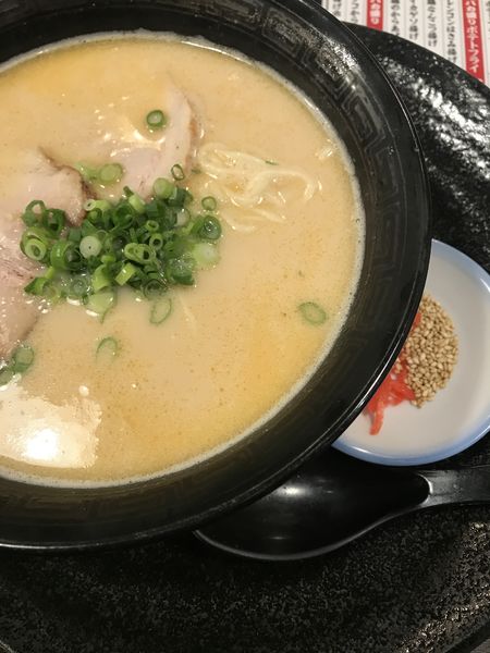 「豚骨ラーメン」@筑前屋 中野店の写真