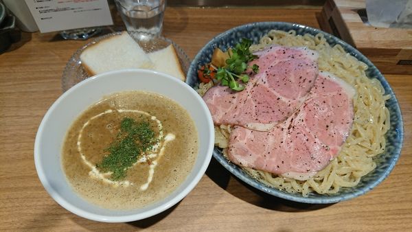 「10月限定シャンピニオンつけsoba大盛1250円」@鶏Soba Toraやの写真