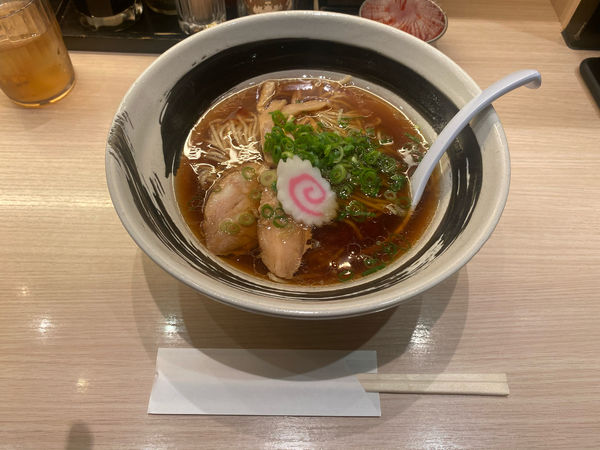 「純正醤油らーめん」@らーめん しおじの写真