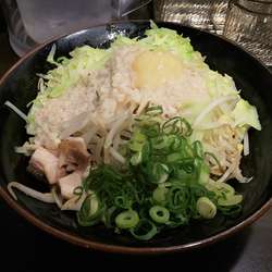 期間限定・豚壱郎まぜそば