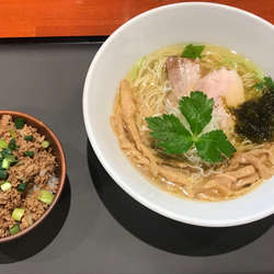鯛と昆布の中華そば塩+チャーシュー丼850+250円