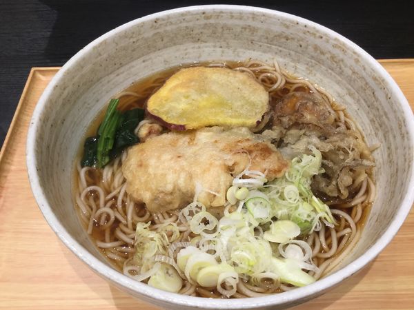 「秋盛り天そば(¥490)」@小諸そば 神保町店の写真