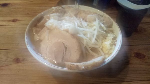 「小豚1000円」@ラーメン神豚 関東学院前店の写真