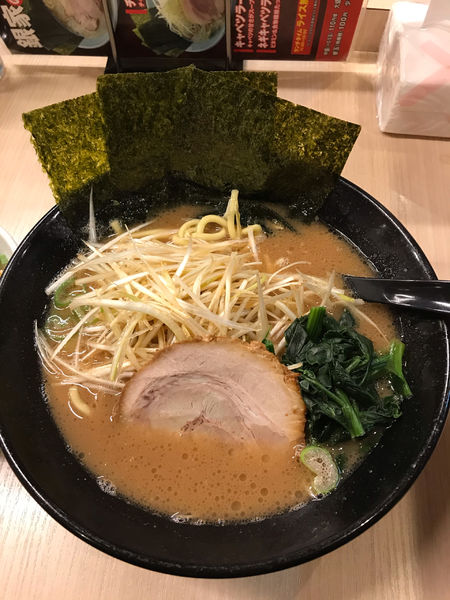 「ネギラーメン」@横浜家系ラーメン 銀家 大和店の写真