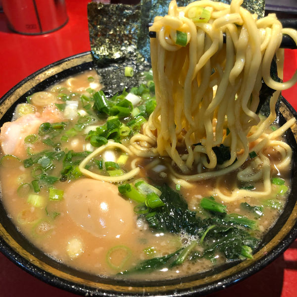 「ラーメン＋青葱＋味玉」@厚木家の写真